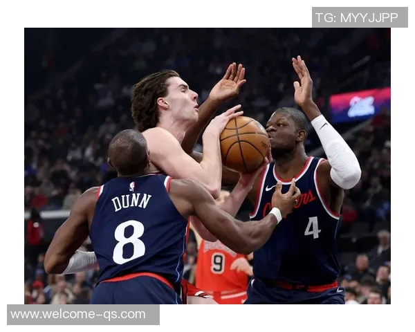 船记：里德末节三分狂潮超快船全队下半场表现克莱一周前同样精彩